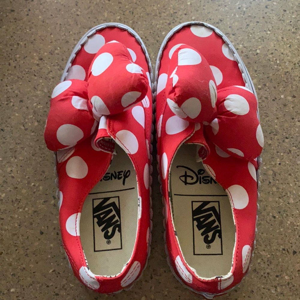 Classic Minnie vans